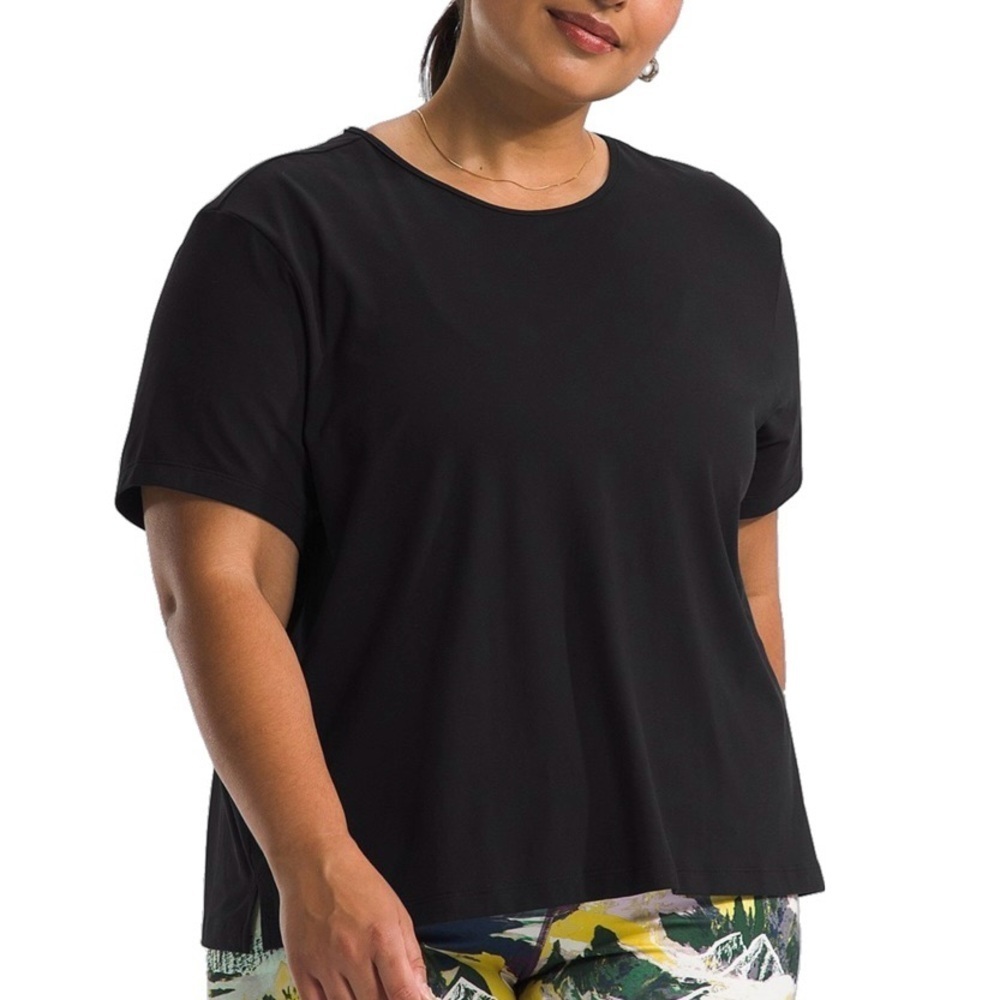 The North Face Plus Size Dune Sky Short Sleeve Tee Shirt, Solid Black size 3X